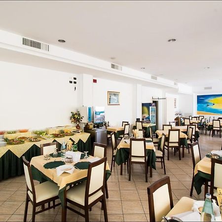 Hotel Belfiore Мизано-Адриатико Экстерьер фото